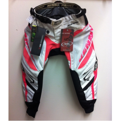 NOHAVICE KENNY RUZOVA PERFORMANCE